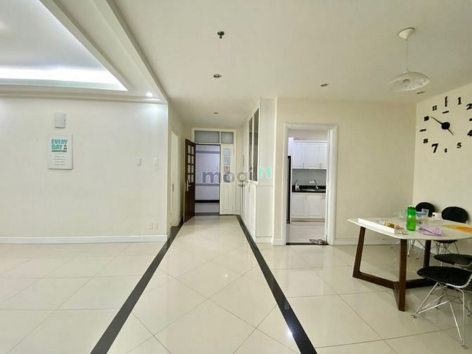 Hình ảnh Bán nhà chung cư gần Trường đại học ở Quận 7