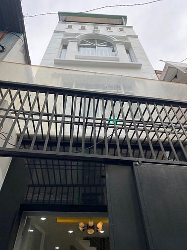 Hình ảnh Thanh lý gấp nhà đường Lạc Long Quân - P.9 - Quận Tân Bình