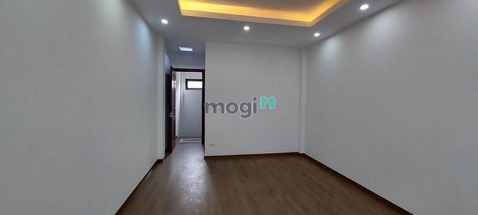 Hình ảnh Bán nhà đẹp an ninh tốt 40m2, quận Bắc Từ Liêm, giá 4.5 tỷ.