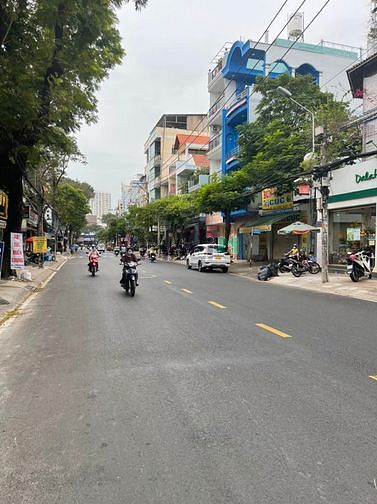 Hình ảnh Cần bán căn góc 2mặt tiền Bàu Cát, phường 14, Tân Bình. 35 tỷ