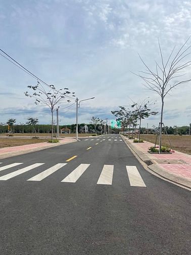 Hình ảnh Cần bán 2 nền đất chính chủ ngay KCN Bất Đồng Phú