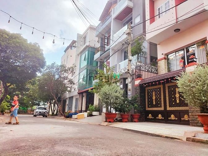 Hình ảnh Bán Đất Hẻm 10M Dương Quảng Hàm 5.6x16 Giá Nhỉnh 7 Tỷ