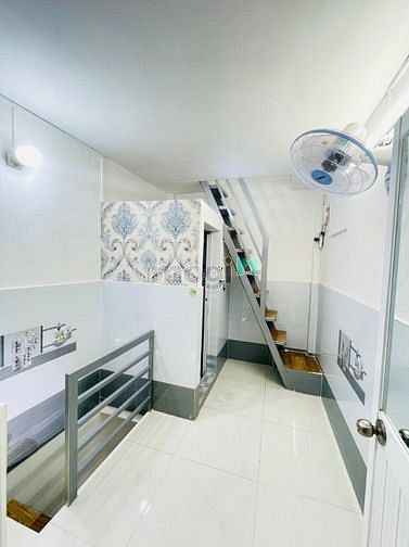 Hình ảnh Nhà nhỏ mới xây, sổ hồng riêng quận 6