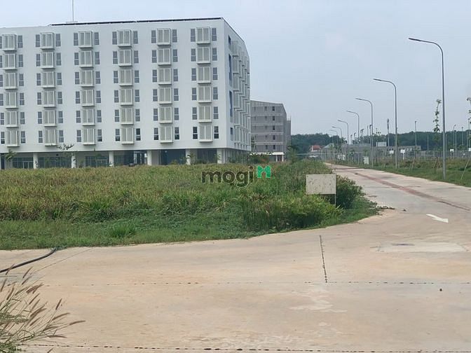 Hình ảnh Kẹt vốn KD gia đình tôi cần bán gấp 3 nền đất gần TP. Thủ Dầu Một