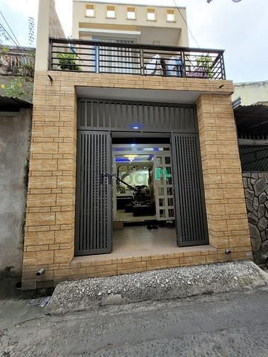 Hình ảnh HXH Hà Đặc, 2 tầng BTCT khu phân lô, gần QK7
