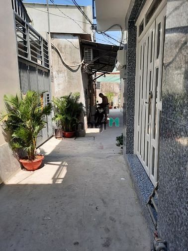Hình ảnh Cho thuê nhà nguyên căn, hẻm 1,8m