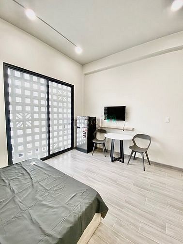 Hình ảnh Cho thuê chdv studio full nội thất - ban công quận 3