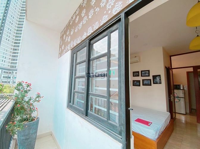 Hình ảnh Studio-bancon rộng rãi, thoáng mát Trần Xuân Soạn Q7