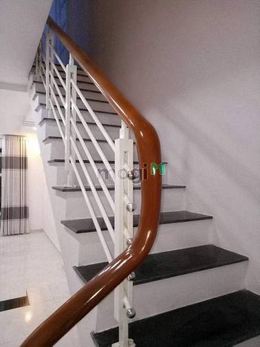 Hình ảnh Lưu Chí Hiếu ngang 4.5m xe hơi đỗ hẻm nhà 3 ty 85