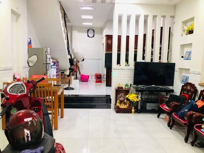 Hình ảnh Lưu Chí Hiếu ngang 4.5m xe hơi đỗ hẻm nhà 3 ty 85