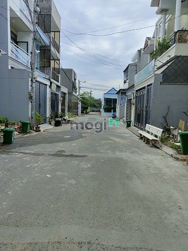 Hình ảnh Bán đất 100m2 đường 102 Gần Hoa Viên Tăng Nhơn Phú A