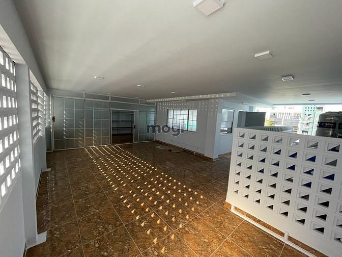 Hình ảnh Tòa Nhà 12 x 20 VĐT Vị Trí Đẹp Đắc Địa