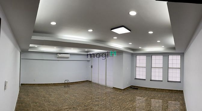 Hình ảnh Tòa Nhà 12 x 20 VĐT Vị Trí Đẹp Đắc Địa