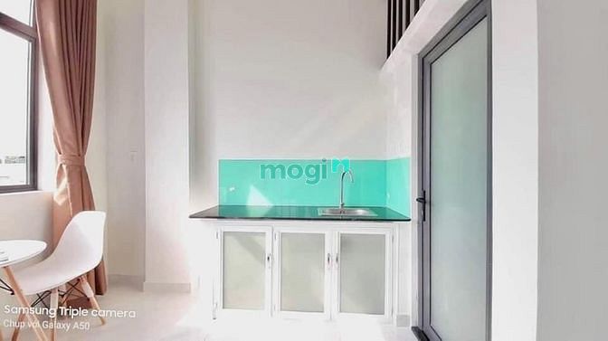 Hình ảnh Phú Thuận Q7. Có cửa sổ+ban công.
