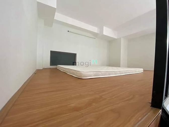 Hình ảnh Phú Thuận Q7. Có cửa sổ+ban công.