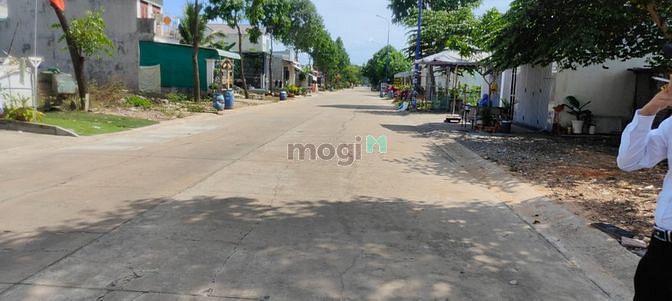 Hình ảnh Cần bán đất khu công nghiệp mỹ phước 3,4 giá rẻ bất ngờ.