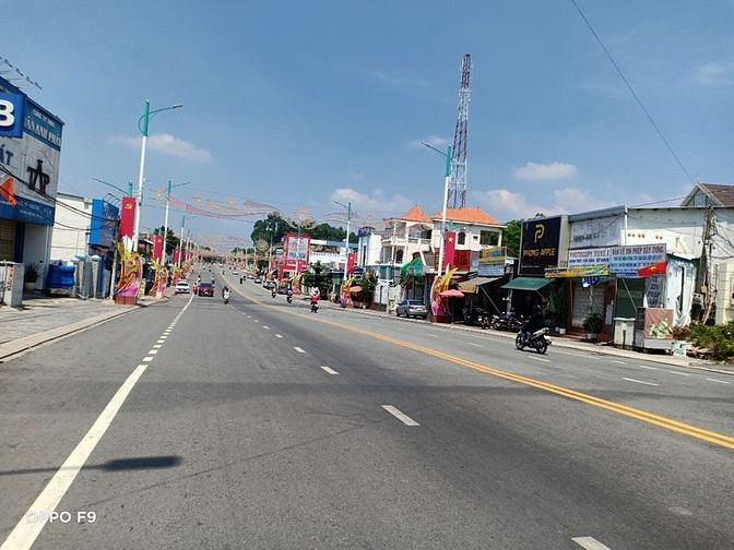 Hình ảnh Duy trì KD tôi cần bán gấp nền đất mặt tiền đường DT7A