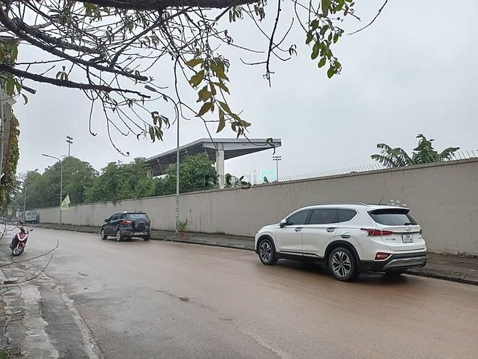 Hình ảnh Bán đất phân lô Ngọc Thụy, đường rộng có vẻ hè, ô tô quay đầu