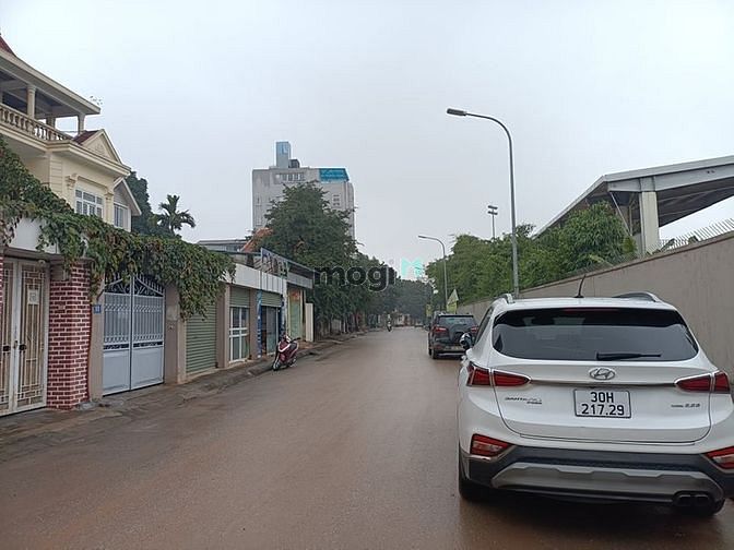 Hình ảnh Bán đất phân lô Ngọc Thụy, đường rộng có vẻ hè, ô tô quay đầu
