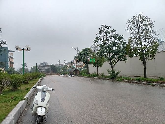 Hình ảnh Bán đất phân lô Ngọc Thụy, đường rộng có vẻ hè, ô tô quay đầu