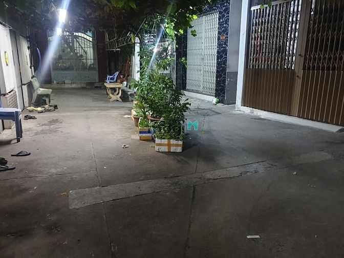 Hình ảnh Chỉ 77tr/m2. Bán nhà Trần Bình Trọng 76m2 2 Tầng 4PN