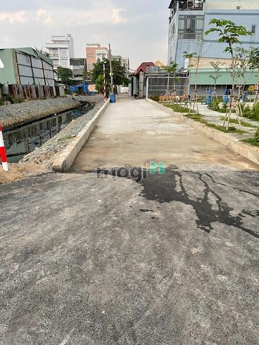 Hình ảnh Bán đất 1 sẹc An Phú Đông 12- APD q12-7ty