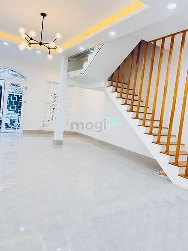 Hình ảnh Nhà chính chủ 2 lầu SHR hẻm 1 sẹc 6m thông Bình Tân