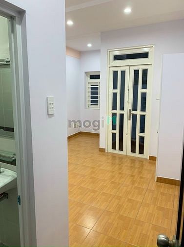Hình ảnh Trệt Lửng 2L ST - HXH - Cách MT 1 Căn - 5PN+7WC