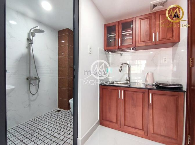 Hình ảnh Mb6623 nạp rút nhanh chóng gần sân bay tại Tân Bình