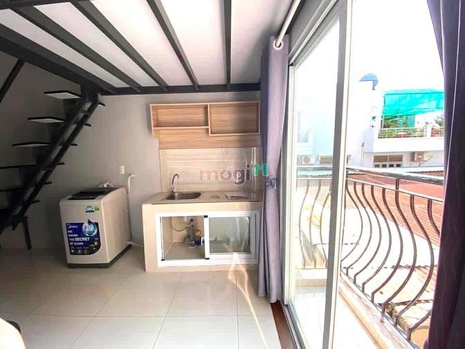 Hình ảnh Duplex, cửa sổ, ban công (5,5tr) tại Q7. Gần KCX, các trường ĐH