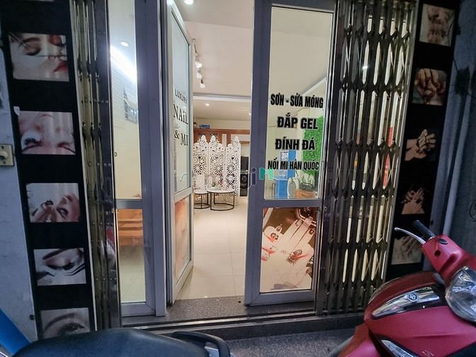 Hình ảnh Cần bán chân đế chung cư ở Đội Cấn 40m2 vừa kinh doanh và ở