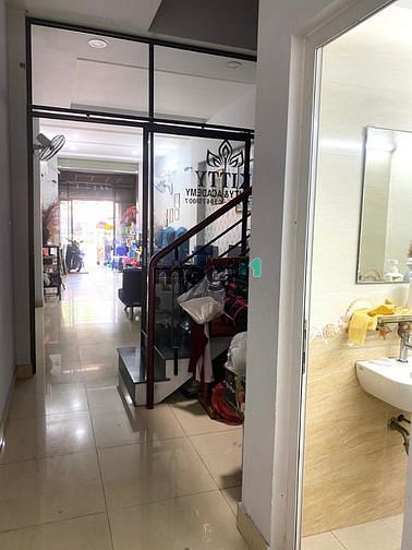 Hình ảnh Cho thuê nhà mặt tiền đường XVNT P21 Bình Thạnh đoạn 2 chiều