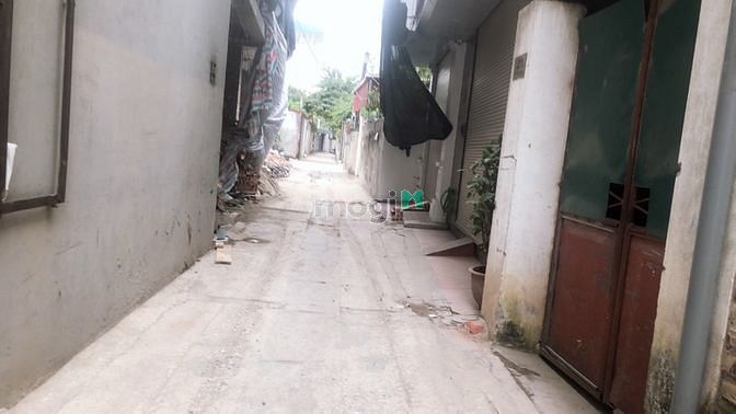 Hình ảnh Bán gấp 50m2 đất hai mặt thoáng gần ngay mặt ngõ 29 phố Trạm
