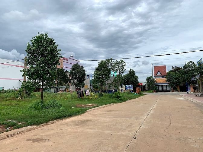 Hình ảnh BÁN GẤP, 150m2 đất gần sthi Go BigC, TTHC, đường nhựa lớn, dân đông,SR