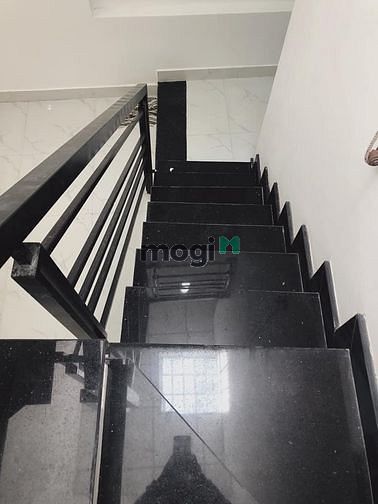 Hình ảnh Cần bán nhà Bình Thạnh, Phường 11, Phan Văn Trị, 50M2 chỉ 4 tỷ 75