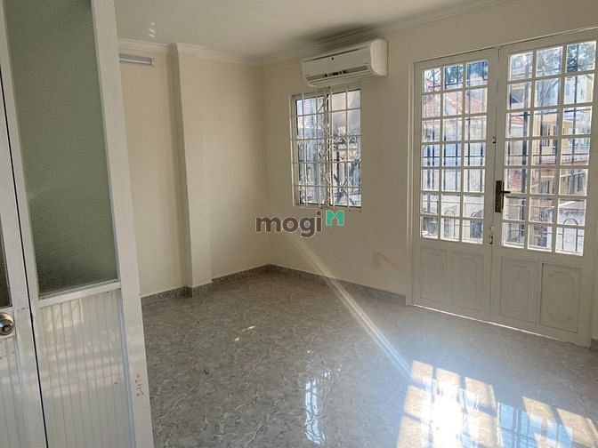 Hình ảnh Cho thuê nhà hẻm 165/1C đường 3/2 đối diện nhà hát hòa bình, Quận 10