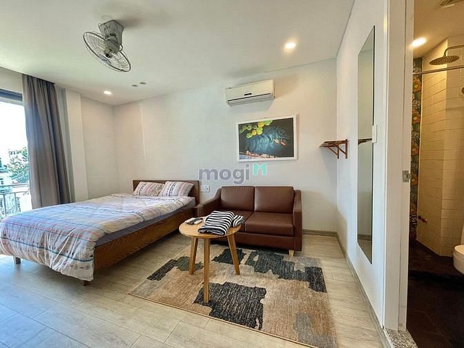 Hình ảnh Cho thuê studio full nội thất ban công ngay quận 1