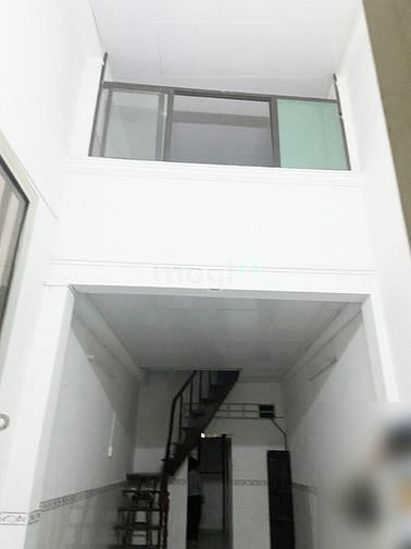 Hình ảnh Cho thuê nhà hẻm Thành Thái 4pn 2wc 4x16m chỉ 11tr Q10