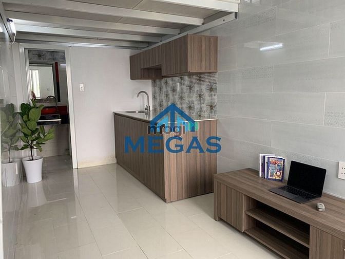 Hình ảnh Căn Hộ Cao Cấp Giá Rẻ Ngay CV Phú Lâm , Ban Công , Mới