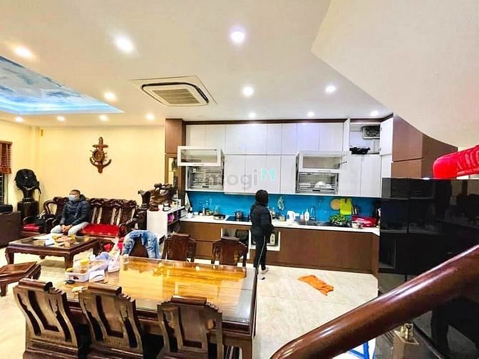 Hình ảnh !! 𝐁𝐀́𝐍 𝐆𝐀̂́𝐏 𝐁𝐀́𝐍 𝐑𝐄̉ !! Phố Cầu Giấy 54m2x4T, lô góc, KD