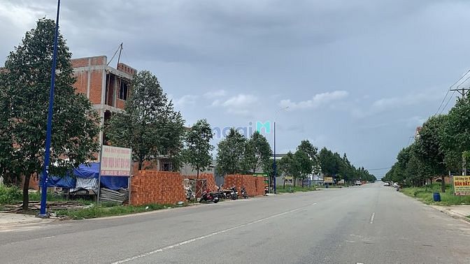 Hình ảnh CẦN GẤP, Đất KCN Mỹ Phước 3, MT đường nhựa 25m, đ/d siêu thị, dân đông