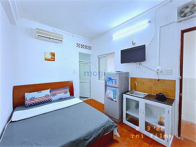 Hình ảnh Q3_1PN_có ban công_chỉ việc qua ở