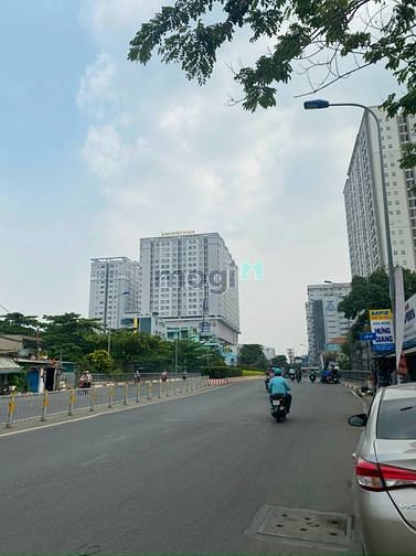 Hình ảnh Cho Thuê Nhà MT Lê Đức Thọ Hầm 3 Lầu Giá 33tr