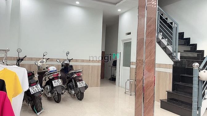 Hình ảnh Bán nhà 80m2 Lạc Long Quân, P10 Tân Bình chỉ 5,15 tỷ