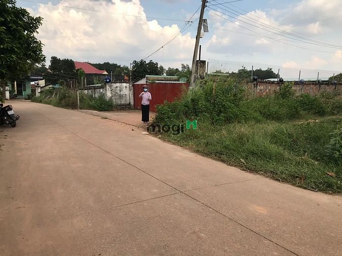 Hình ảnh Đất Tân Định Bến Cát khu dân đông, đường bê tông 6m, dt 4,5×41×60m tc