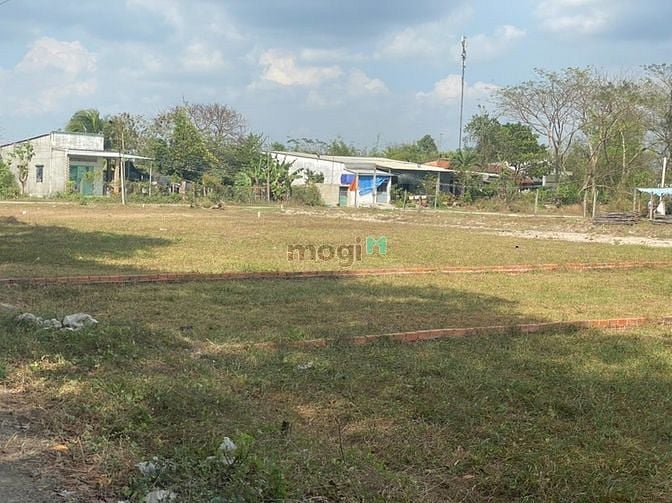 Hình ảnh Bán Đất giá rẻ khu vực Hóc Môn gần cầu Lớn
