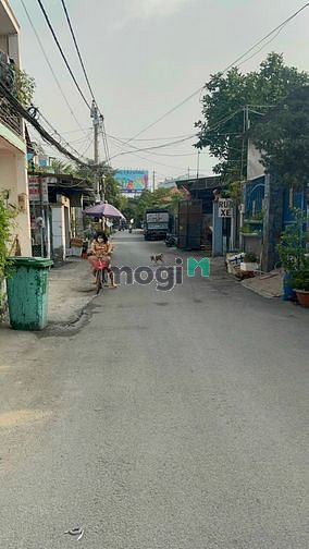 Hình ảnh Cần Tiền Bán Gấp Lô Đất Mặt Tiền Đường Lớn