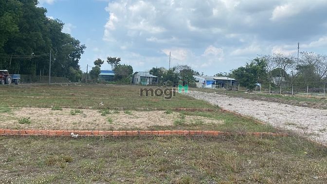 Hình ảnh Bán Đất giá rẻ khu vực Hóc Môn gần cầu Lớn