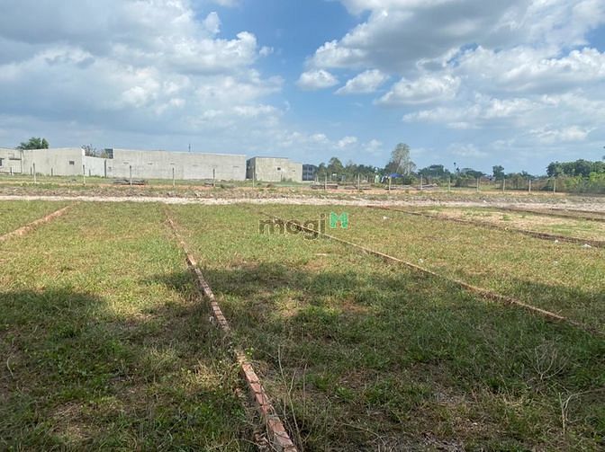 Hình ảnh Bán Đất giá rẻ khu vực Hóc Môn gần cầu Lớn