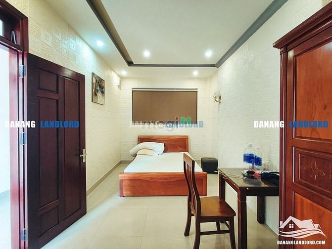 Hình ảnh Nhà đẹp 4 phòng ngủ gần Vincom - B211